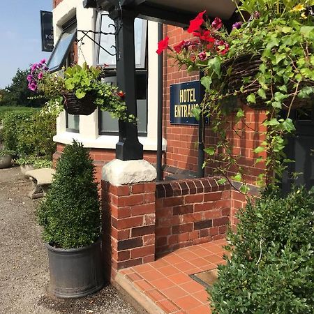 Rowton Poplars Hotel Chester Exteriör bild